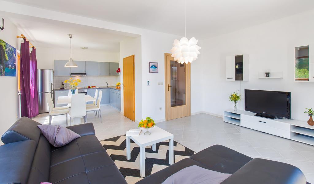 Apartment Lujak Donje Celo ภายนอก รูปภาพ
